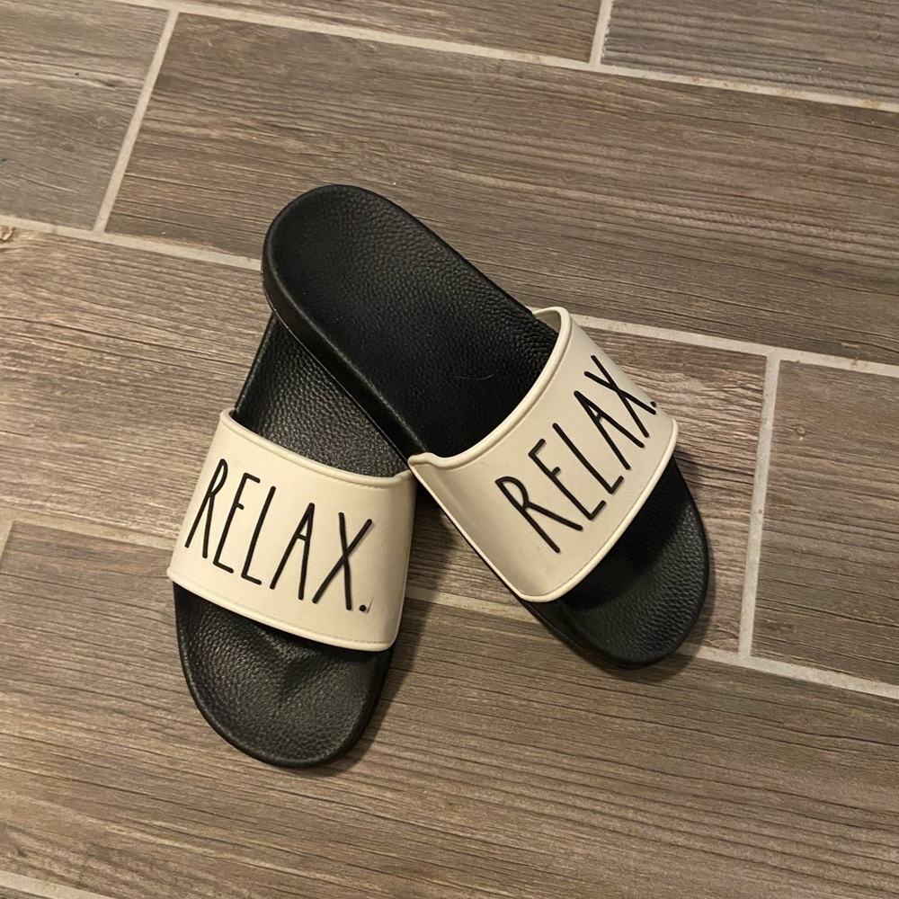 Rae Dunn Relax slides, size 8. Worn twice